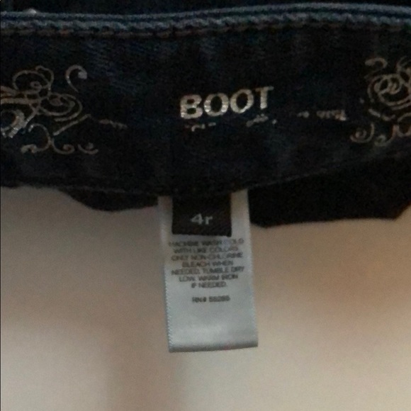 Express jeans, Boot style, size 4r, almost new..👖 (2) - Picture 14 of 16